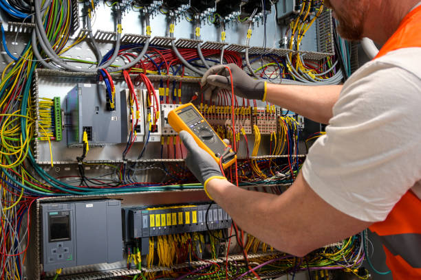 Best Commercial Electrician Services  in Bayboro, NC